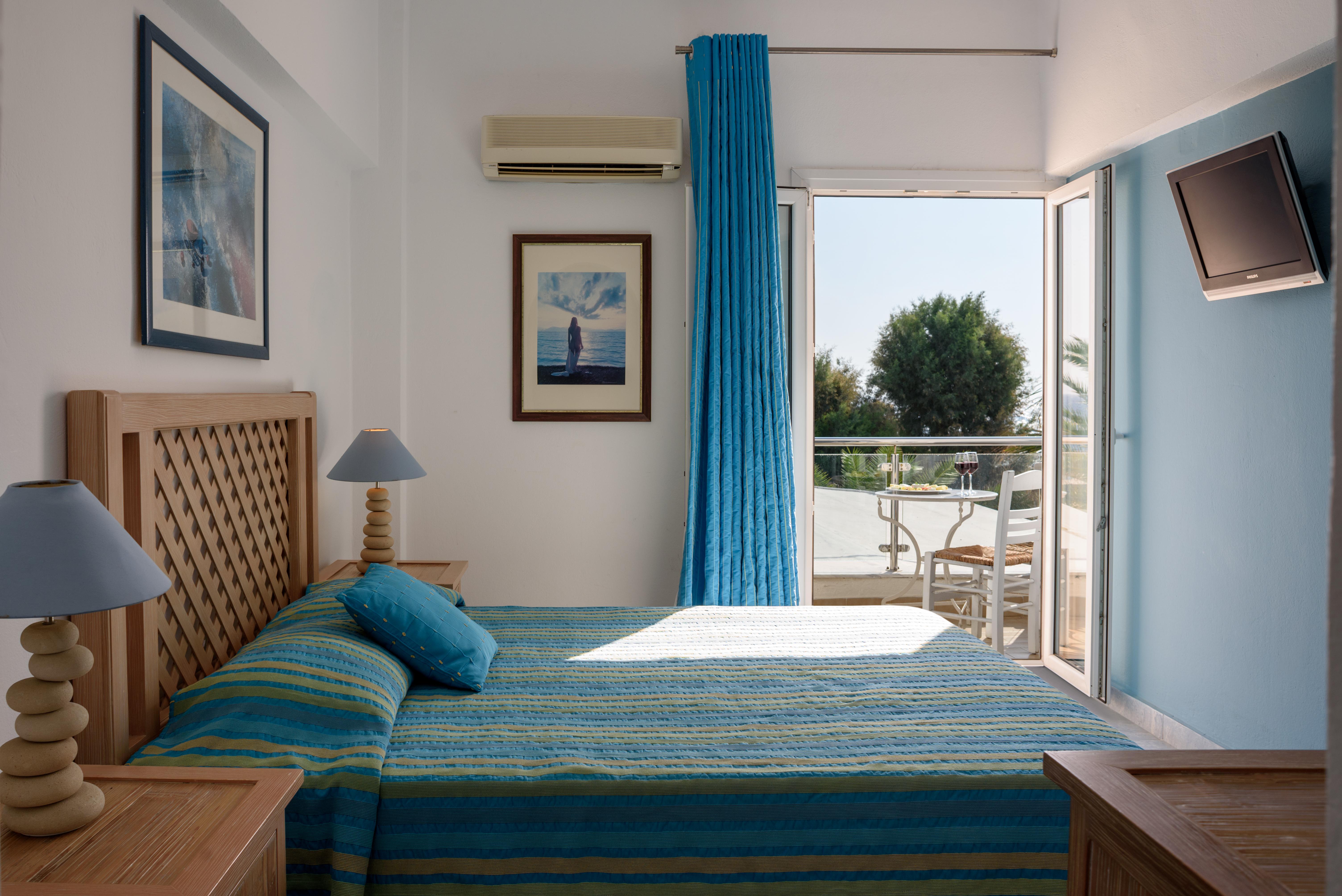 Alesahne Beach Hotel Kamári Kültér fotó