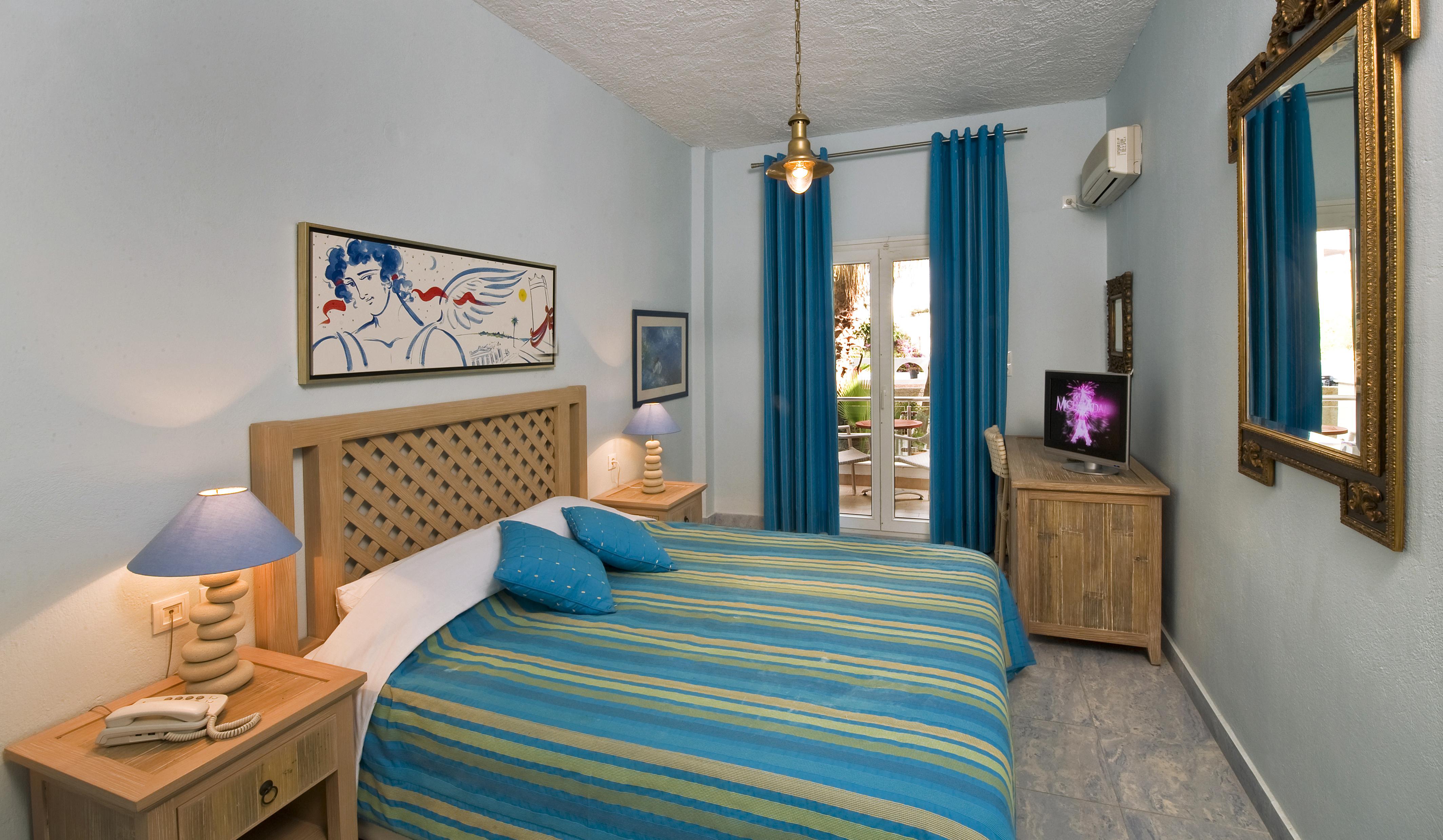 Alesahne Beach Hotel Kamári Kültér fotó