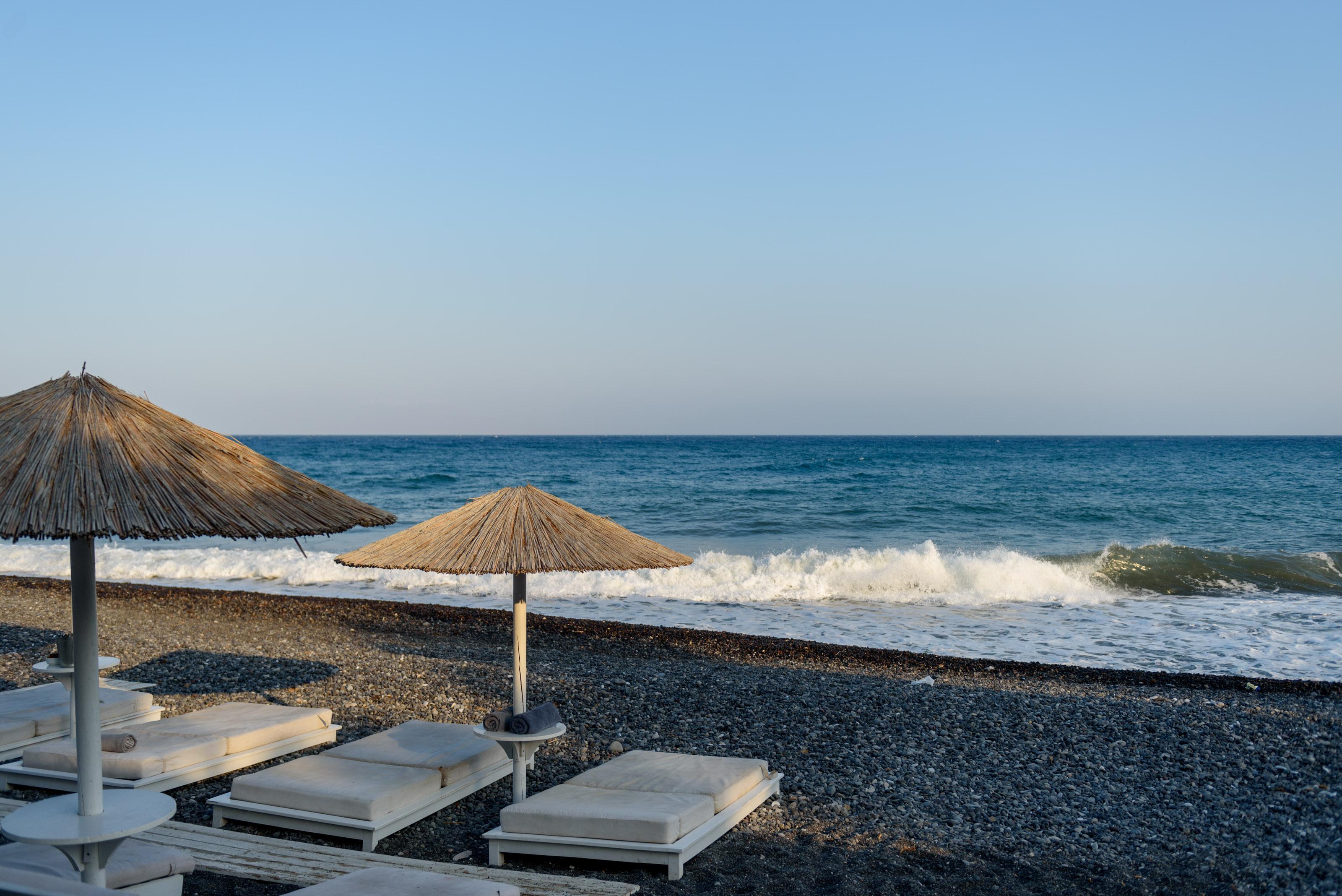Alesahne Beach Hotel Kamári Kültér fotó