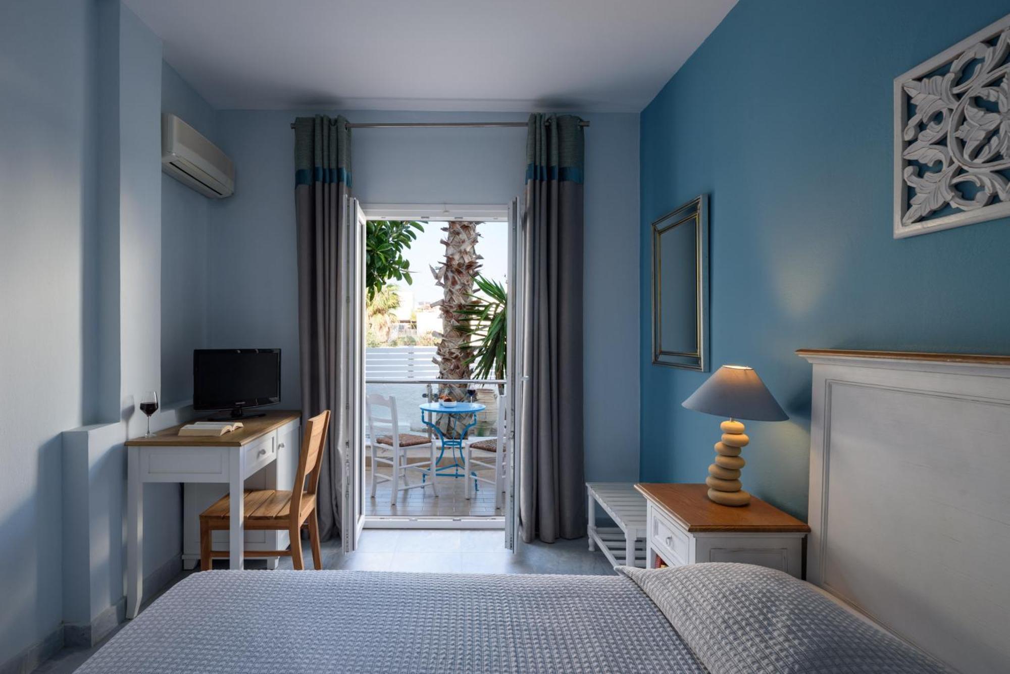 Alesahne Beach Hotel Kamári Szoba fotó