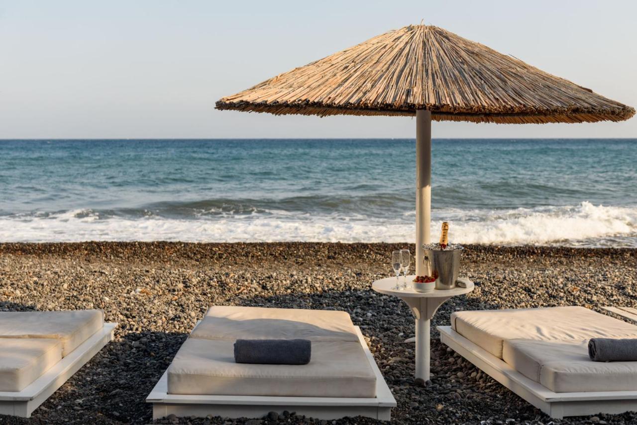 Alesahne Beach Hotel Kamári Kültér fotó