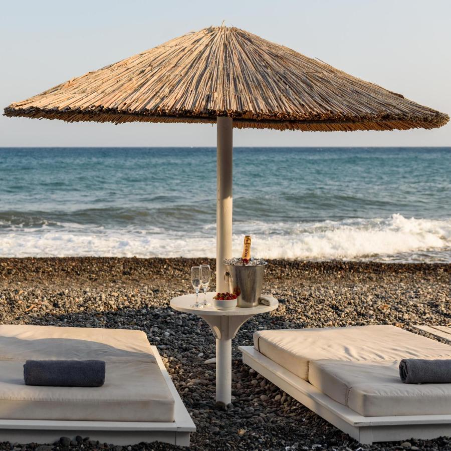Alesahne Beach Hotel Kamári Kültér fotó